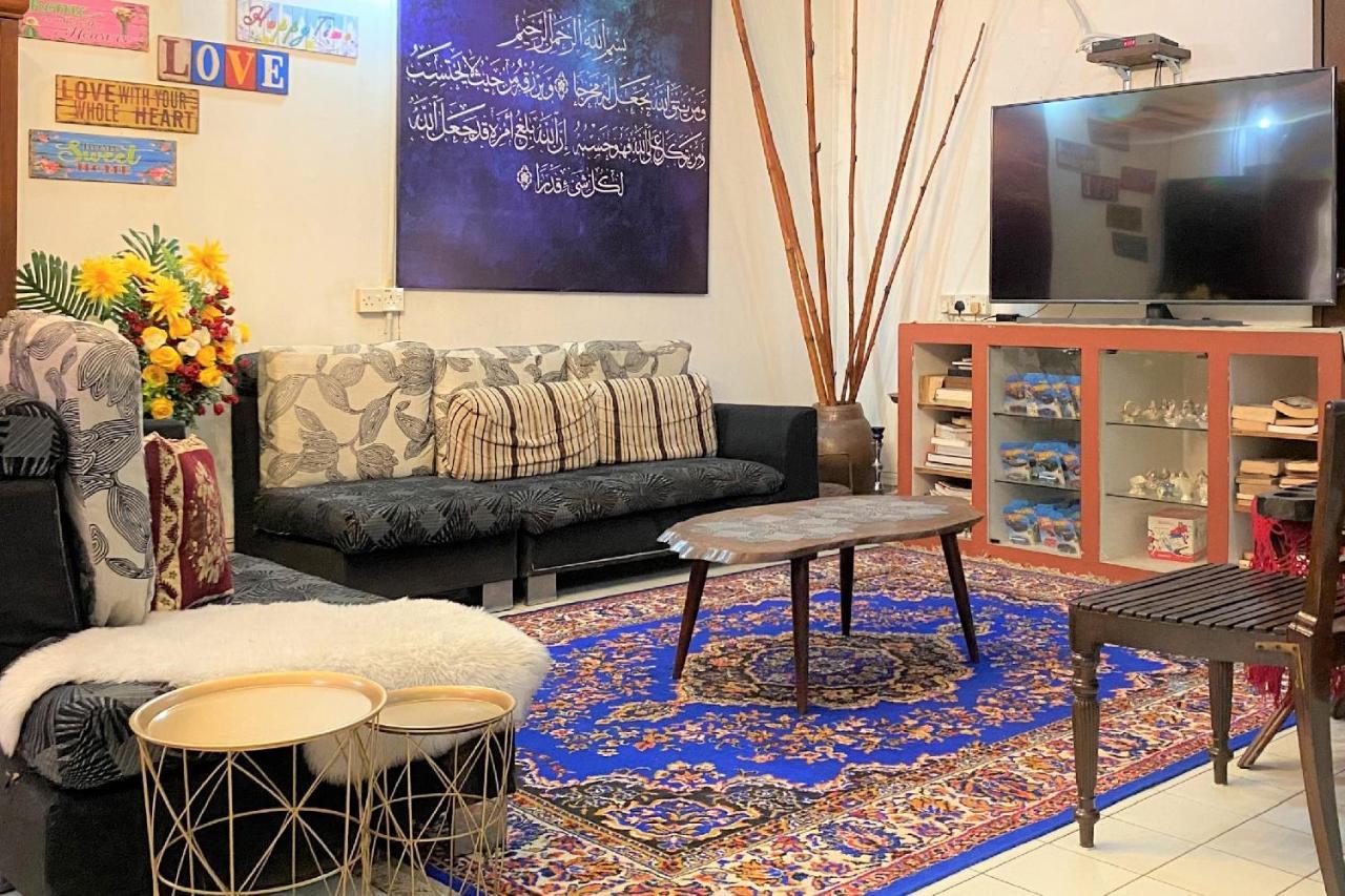 Oyo 1093 Ali'S Motel Teluk Bahang Eksteriør bilde